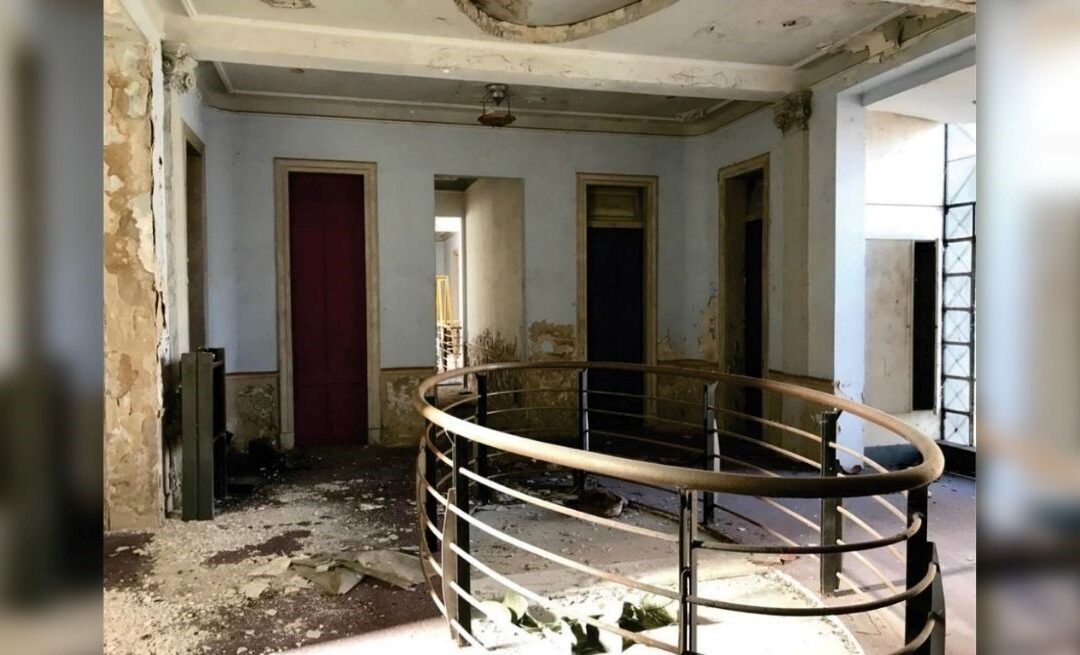 ¿Cómo mueren los hoteles?